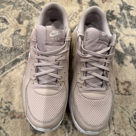 Nike Air Max Excee Size 9.5 - Picture 2 of 5